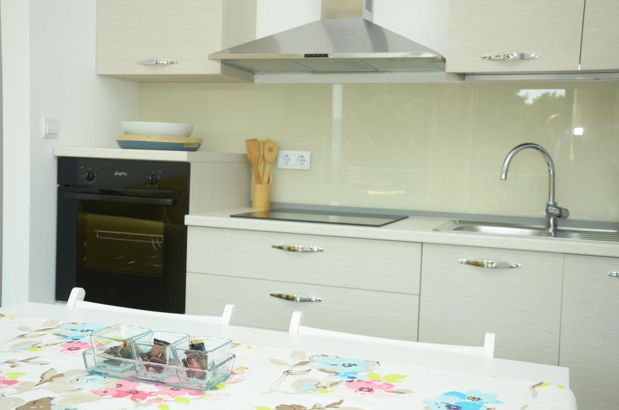 Lozna Residence Postira Ngoại thất bức ảnh